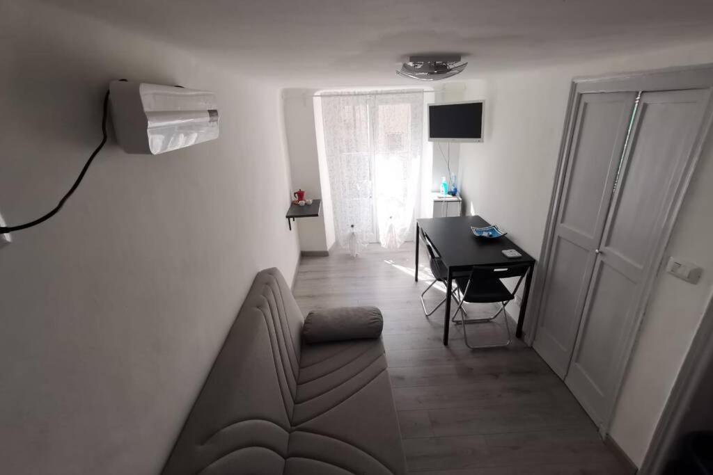 Apartmán La Casetta In Porta Soprana Janov Exteriér fotografie